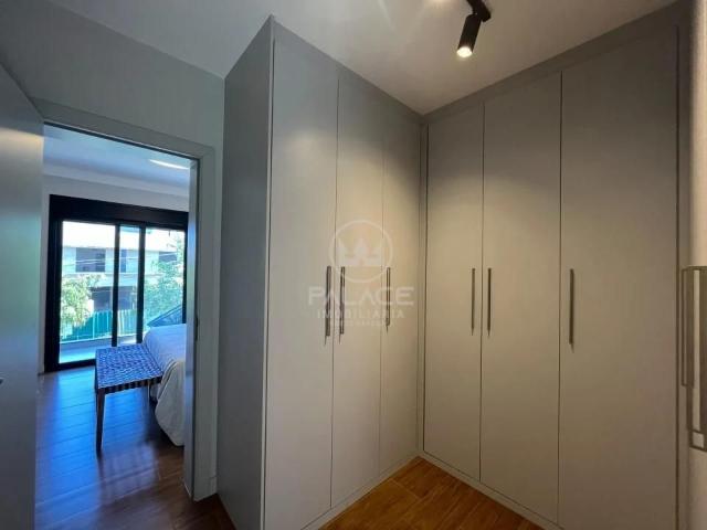 Casa de Condomínio Para Alugar Em Santa Rosa de 1.00 m² Com 4 Quartos, 3 Suites E 2 Garagens