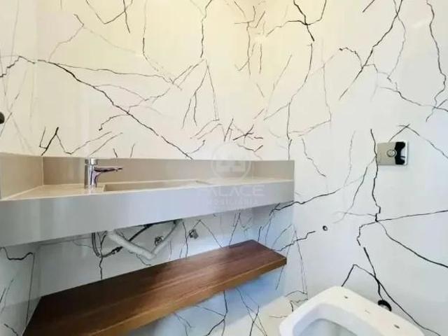 Casa de Condomínio Para Alugar Em Santa Rosa de 241.00 m² Com 3 Quartos, 2 Suites E 4 Garagens