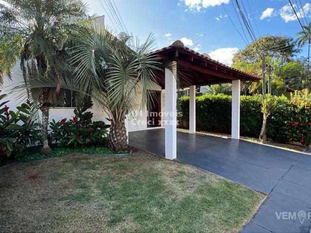 Casa de Condomínio para Alugar por R$ 2.000/mês