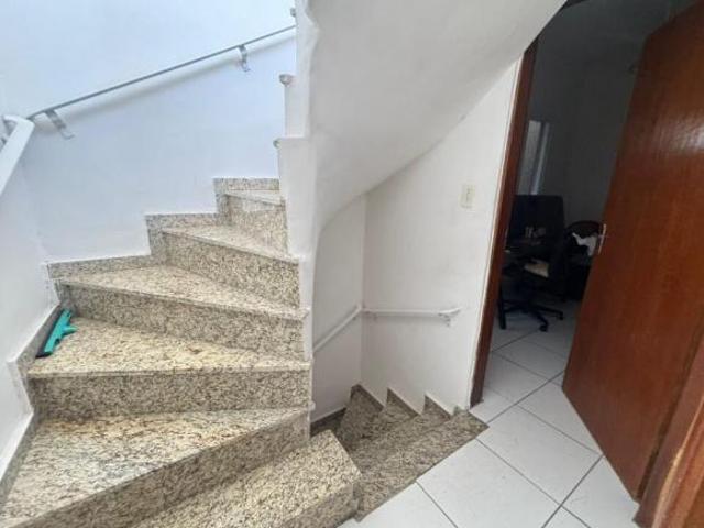 Casa de Condomínio Triplex, MOBILIADA, 99 M² de área útil. Bairro: TUDE BASTOS