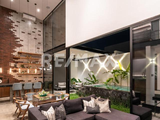 Casa de Diseño en Venta en Montes de Amé – Zona Norte de Mérida