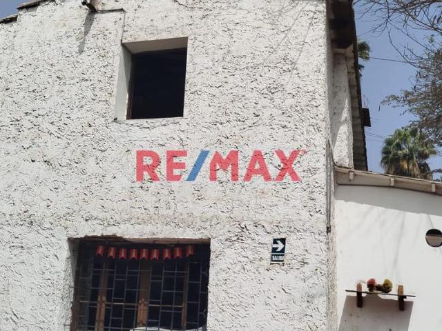 Casa De Doble Frente En Venta En Chaclacayo — Los Cerezos / Los Limoneros