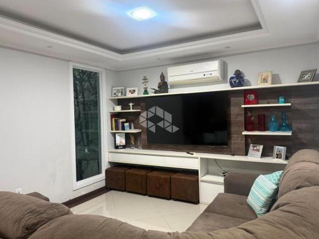 Casa de dois pavientos, Terreno 10 x 50