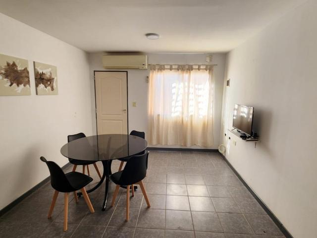 CASA DE DOS DORMITORIOS EN ALQUILER PARA EMPRESAS