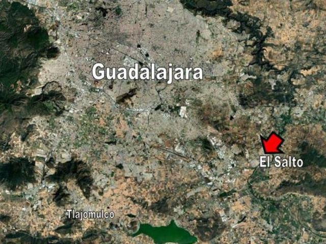 Casa de dos niveles, con 2 recámaras de 61 m² de terreno en venta en La Azucena