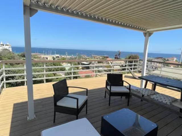 Casa de dos niveles con vista espectacular al mar | 10 dormitorios por 6684.56 en Algarrobo