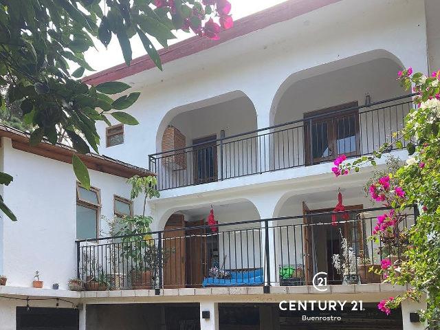CASA DE DOS NIVELES EN RENTA MONTE ALTO, VALLE DE BRAVO