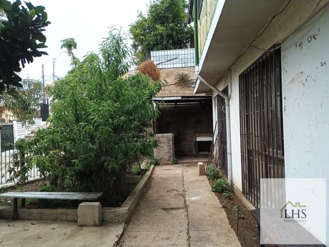 Casa de dos pisos con acceso independiente en Villa Portuaria | Cerro Las Delicias