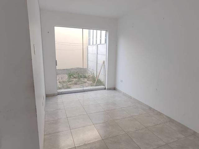 Casa de dos pisos en venta – urb galilea piura