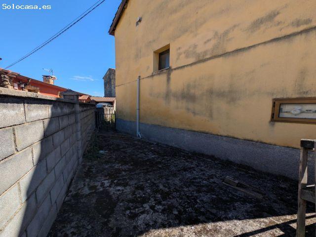CASA DE DOS PLANTAS CON PATIO EN LADA LANGREO