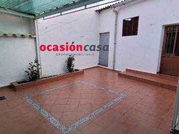 CASA DE DOS PLANTAS EN PEDROCHE