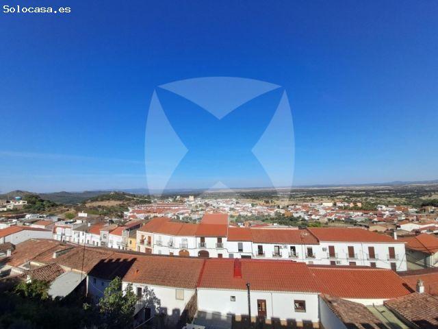 CASA DE DOS PLANTAS EN VENTA EN EL CASCO HISTÓRICO DE ALBURQUERQUE