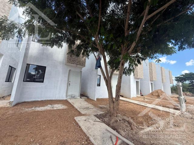 Casa de dos recamaras en Tixcacal Opichen, Merida Yucatan. Entrega Inmediata