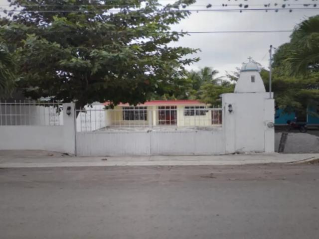 CASA DE ENTREGA INMEDIATA EN AV. INSURGENTES, COLONIA RINCONADA, EMILIANO ZAPATA, VERACRUZ