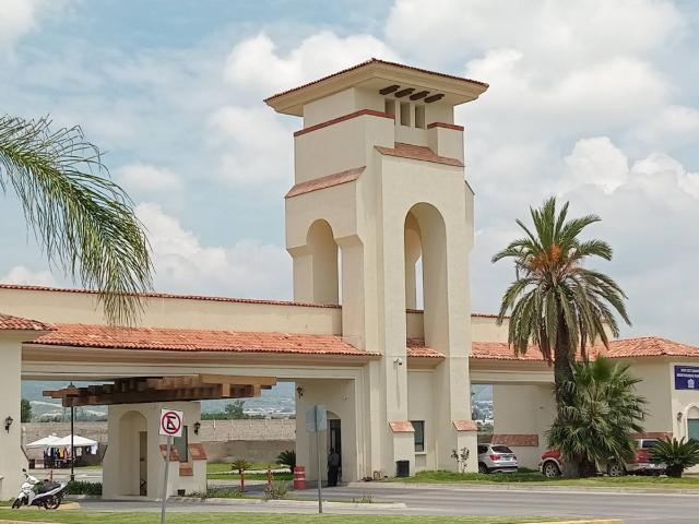 CASA DE ENTREGA INMEDIATA EN EL CENTRO VIALIDAD, PRIVADA SAN LUIS, TLAJOMULCO DE ZUÑIGA, JALISCO