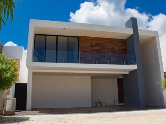 Casa de entrega inmediata ubicada en Cholul | NLP |