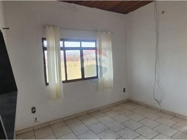 Casa de Esquina com Salão Comercial no Centro SP