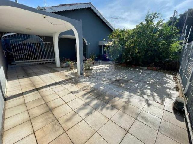 Casa de esquina com 3 suítes à venda no bairro Boa Esperança