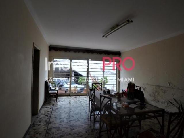 Casa de Esquina, ambientes amplos e iluminados