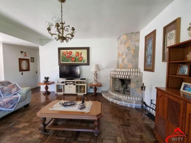 Casa de Esquina Bairro Jardim Isabel