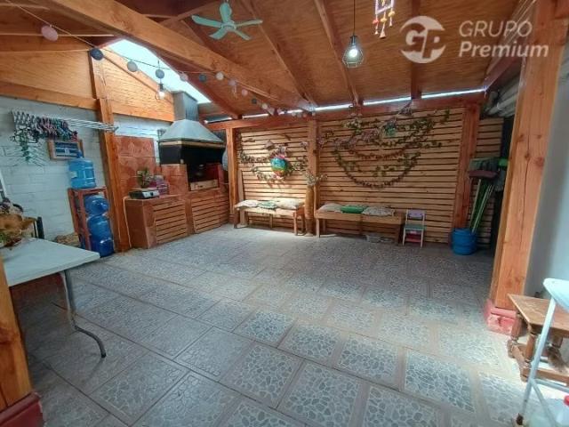 Casa de Esquina de 3 dorm. Y 2baños en venta en Maipú | 3 dormitorios por 135000. 00 en Maipú