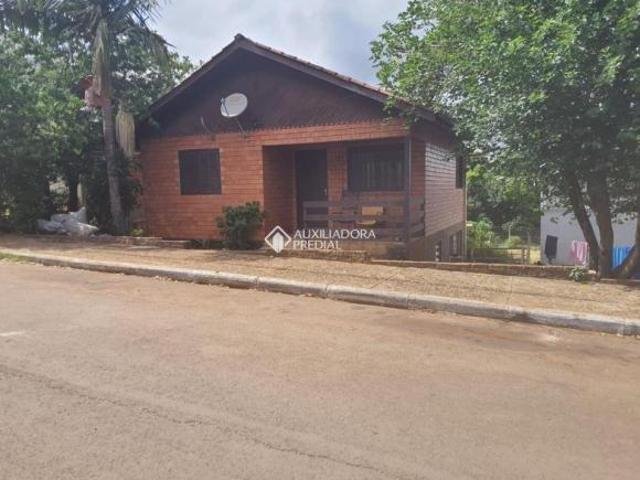 CASA DE ESQUINA EM TEUTÔNIA