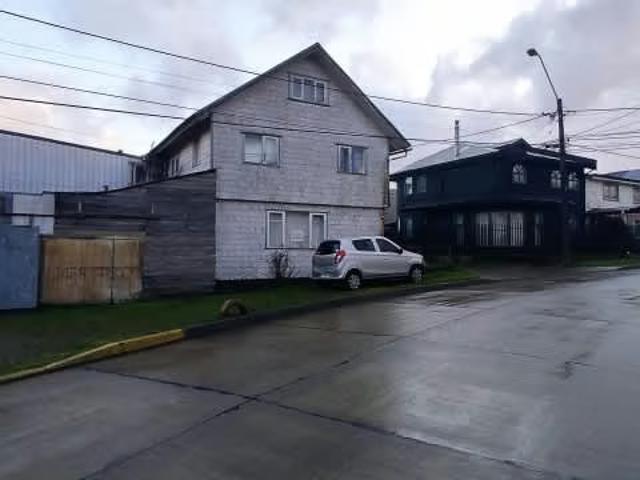 Casa de esquina Pob. 18 Septiembre | 3 dormitorios por 85000. 00 en Puerto Montt