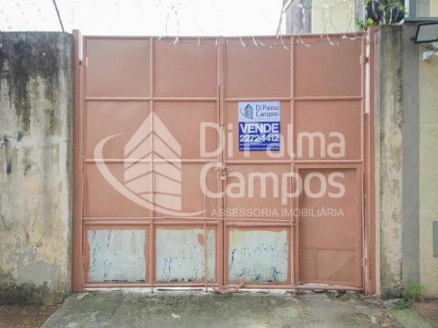Casa de esquina para venda na Vila Monumento com uso residencial ou comercial