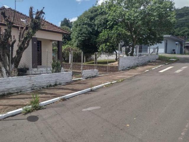 Casa de esquina, Terreno 600m² Bairro São José Novo Hamburgo