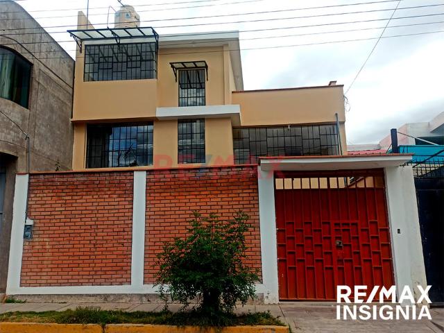 Casa De Estreno En El Tambo 4 Hab