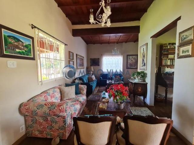 Casa de fazenda no centro da cidade