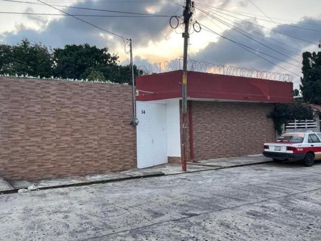 Casa de Fiestas en venta en Col. Flores Magón
