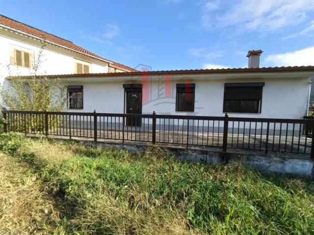 Casa de habitação T4+1 em excelente estado