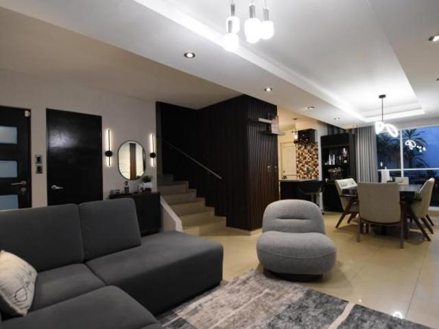Casa de lujo completamente remodelada frente al parque | Cerrada de Cumbres