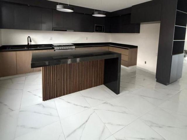 Casa de lujo de 230 m2 con 3 rec?maras con ba?o cada una, en venta en frac. Punta Tibur?n