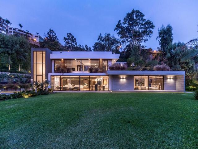 CASA DE LUJO EN CASUARINAS