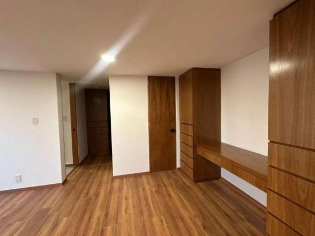 Casa de Lujo en Ciudad Satélite por Precio de Oportunidad | Amplia, Exclusiva y Única