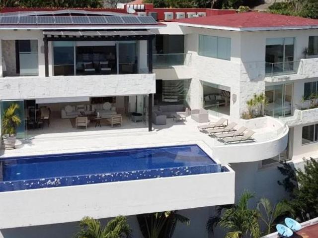 Casa de lujo en Fraccionamiento Real Diamante