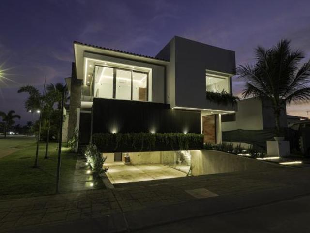 Casa de Lujo en Venta en Los Tigres Nuevo Vallarta con Alberca