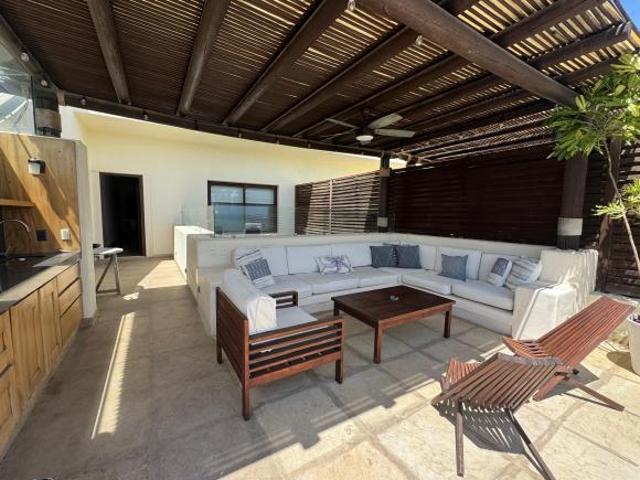 Casa de lujo frente al mar en venta en Veneros