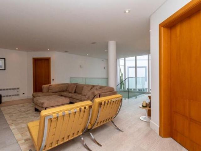 Casa de Luxo com Amplo Terreno, Piscina e 5 quartos à venda, 621 m² Santa Felicidade Curitiba/PR