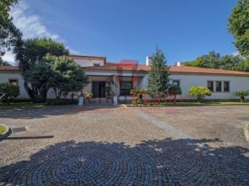 Casa de Luxo com Tipologia T5 a 20 min do Porto