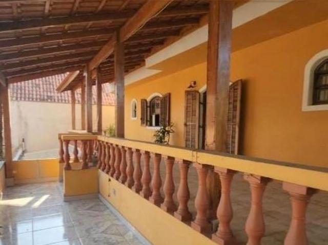 casa de luxo com 4 suítes no Jardim Mirna, Taboão da Serra SP: 265m², 3 salas, 5 banheiros, 4 vagas