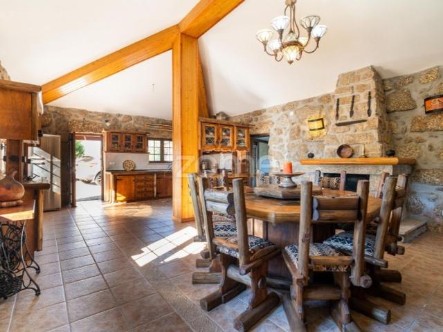 Casa de 233 m² à venda Carregal do Sal, Portugal