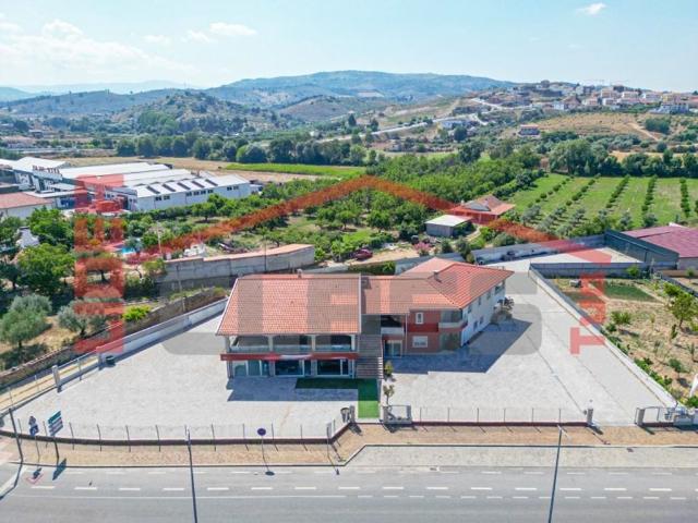 Casa de 1167 m² à venda Mirandela, Portugal