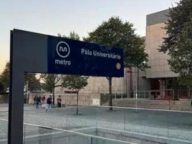Casa de luxo de 1325 m² à venda Paranhos, Porto
