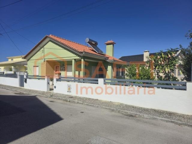 Casa de luxo de 162 m² à venda Asseiceira Pequena Venda do Pinheiro, Mafra, Lisboa
