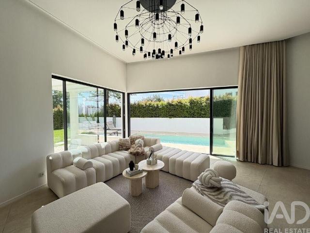 Casa de luxo de 213 m² à venda Quarteira, Portugal
