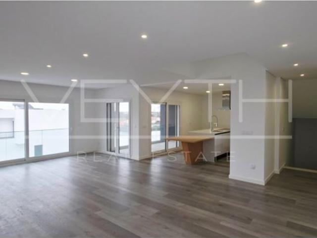 Casa de luxo de 220 m² à venda Vale de Milhacos, Seixal, Setúbal