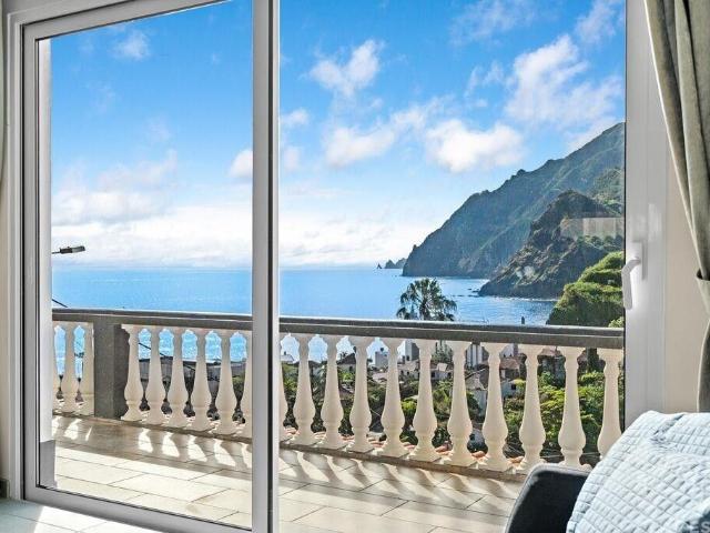 Casa de luxo de 220 m² à venda Porto da Cruz, Madeira